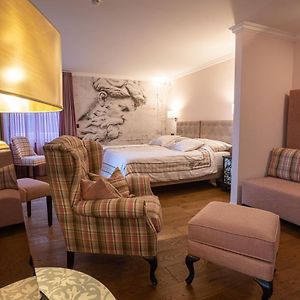 Home Hotel Arosa